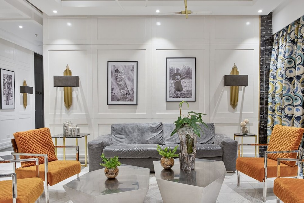Stonehill Suites 50/65