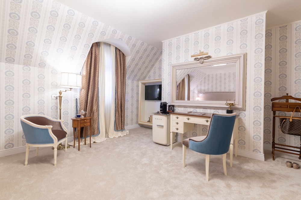 Suter Palace Boutique Hotel 54/69