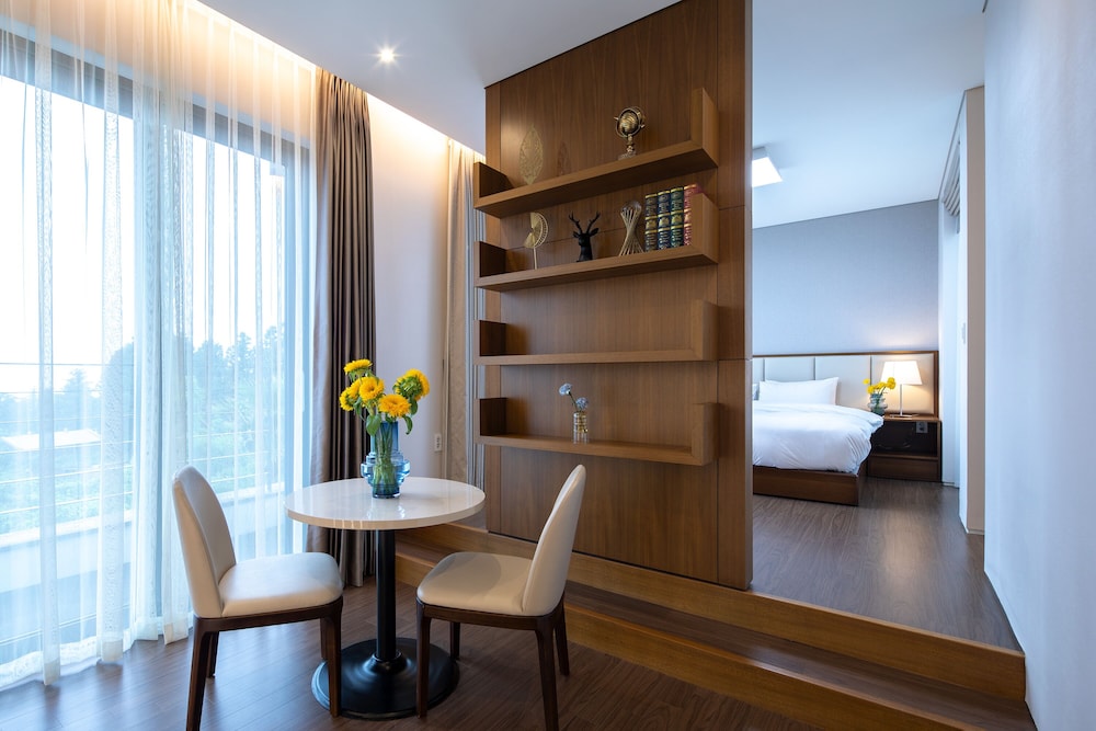Velum Resort 44/58