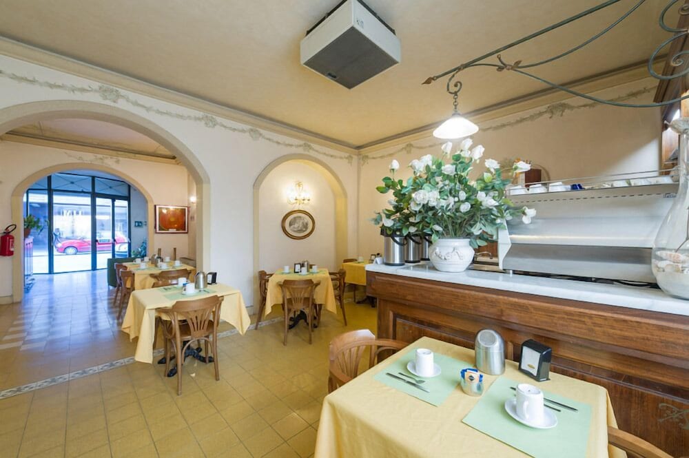 Hotel Moderno 20/24