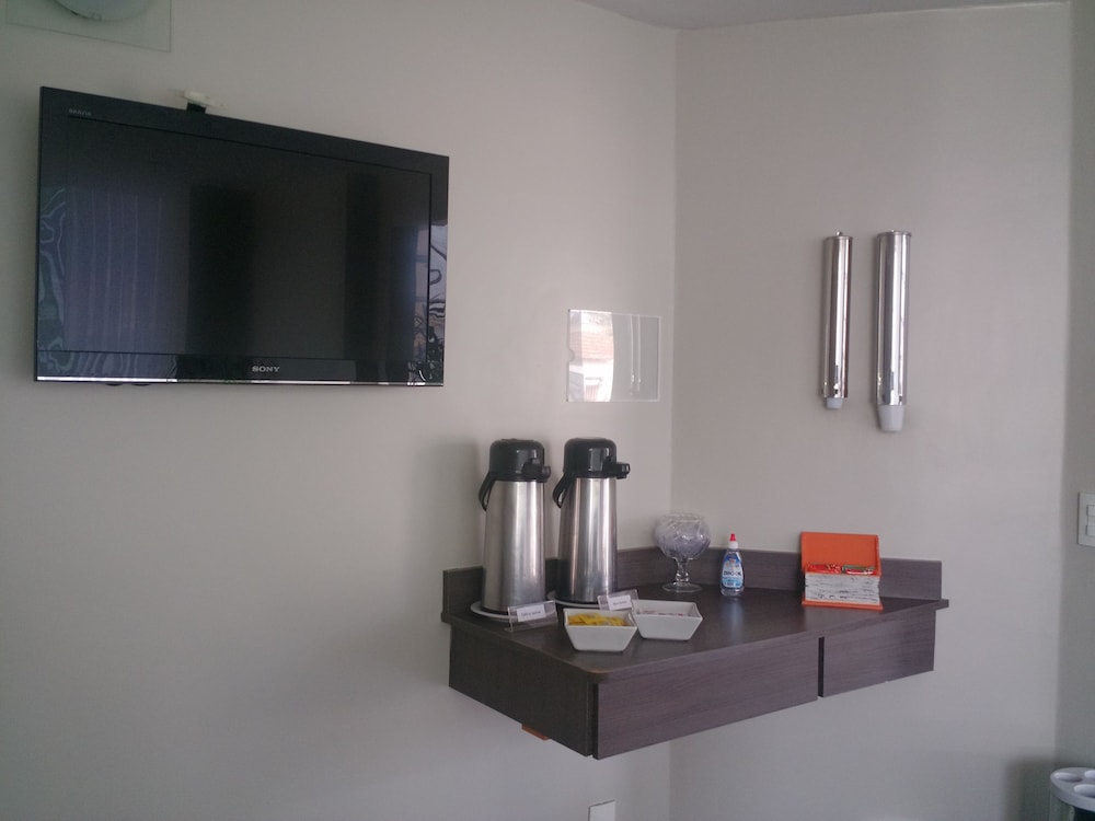 PLAZA SUITE HOTEL 18/25