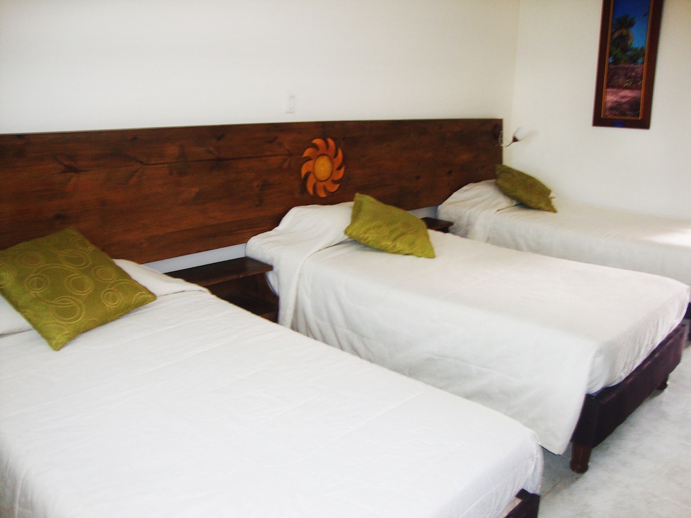 Hotel Del Llano 30/64