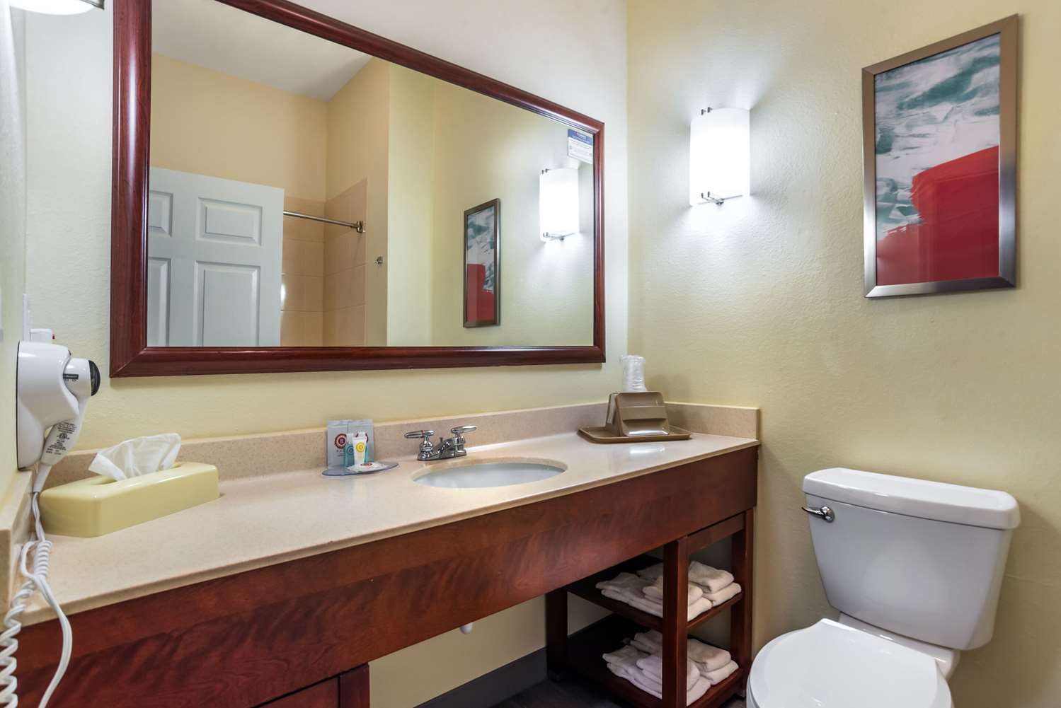 جناح بسرير كينج، Comfort Inn & Suites Crestview South 5/5