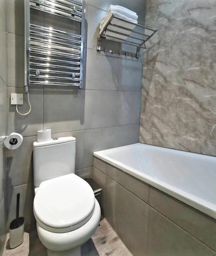 استوديو ديلوكس بسرير مزدوج مع أريكة بمطبخ، Hyde Park Superior Apartments 7/7