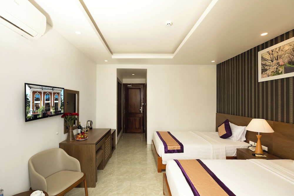 Luxor Hotel Phu Quoc 32/64