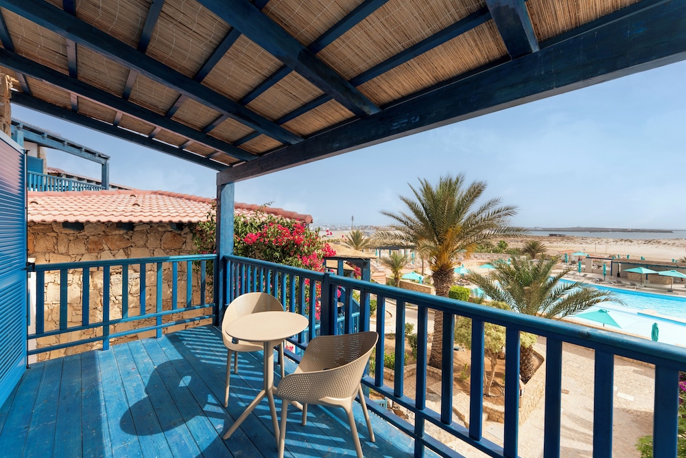 Ahg Marine Club Beach Resort 34/60