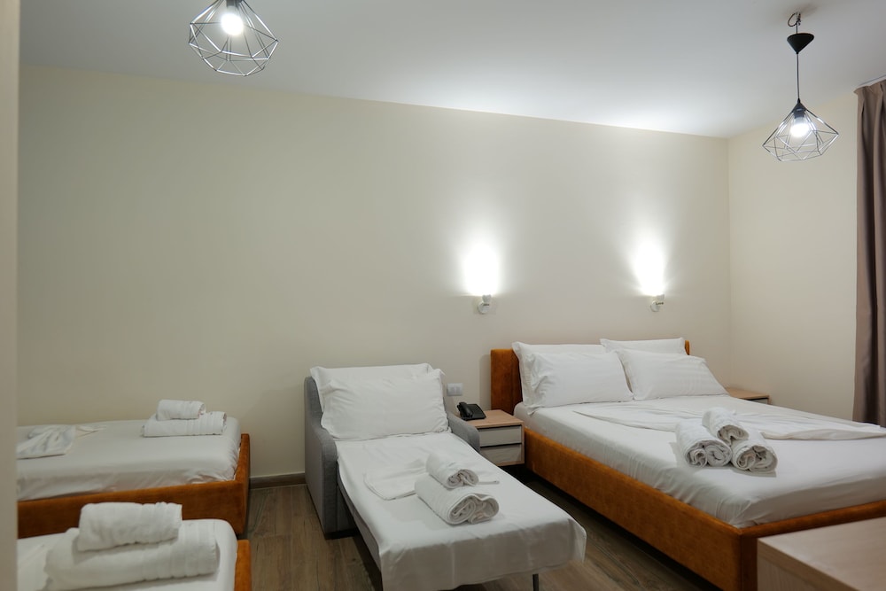 Hotel Triumf 13/50