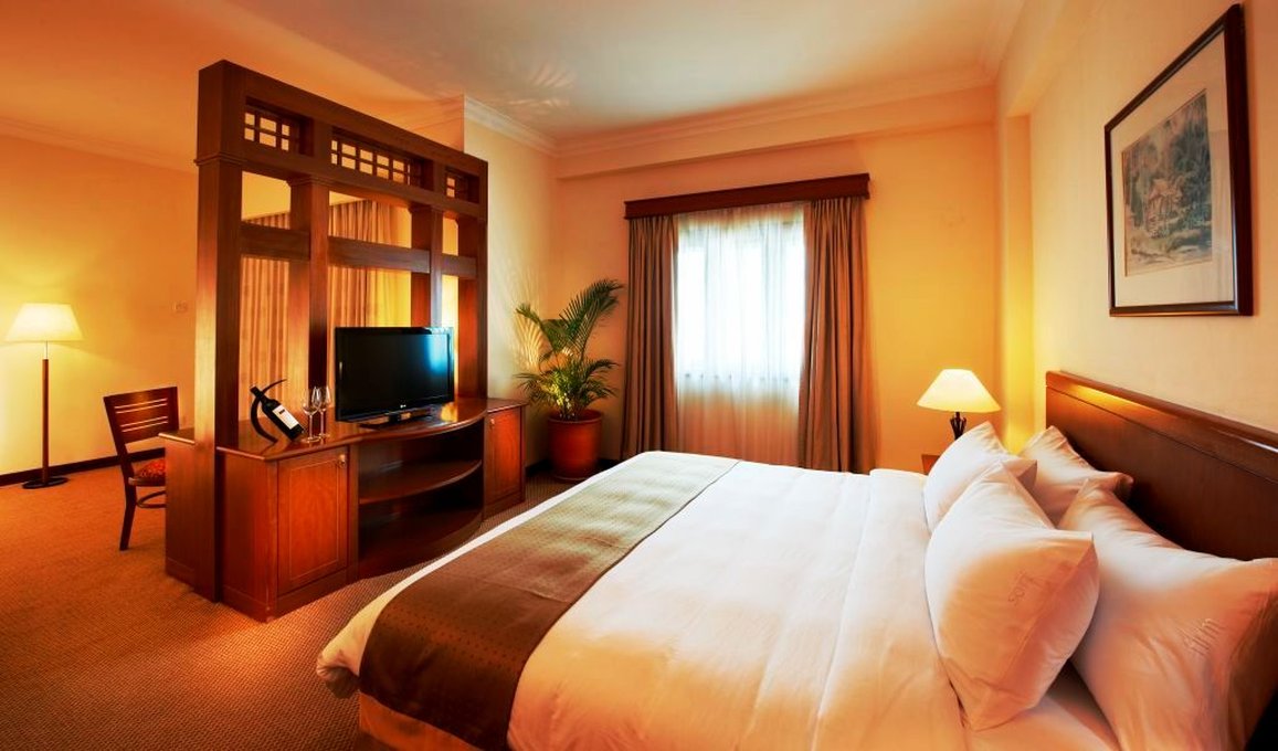 HOLIDAY INN RESORT BATAM 28/80