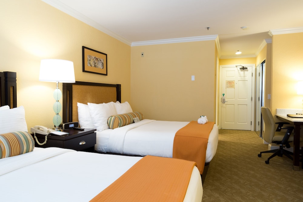 Carlsbad Inn Beach Resort 12/40