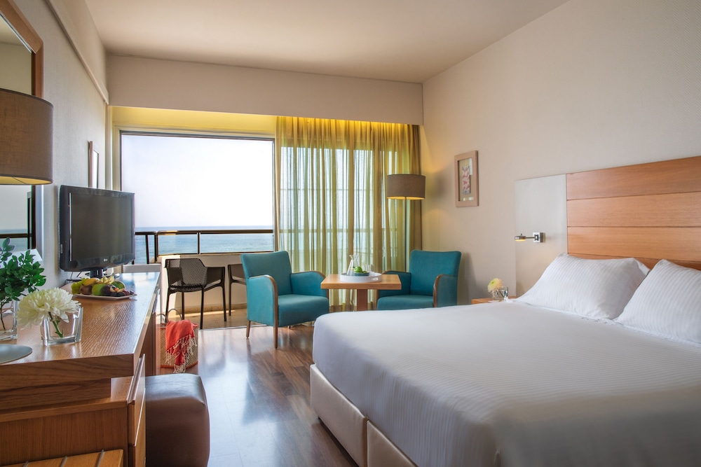 Alion Beach Hotel 18/70