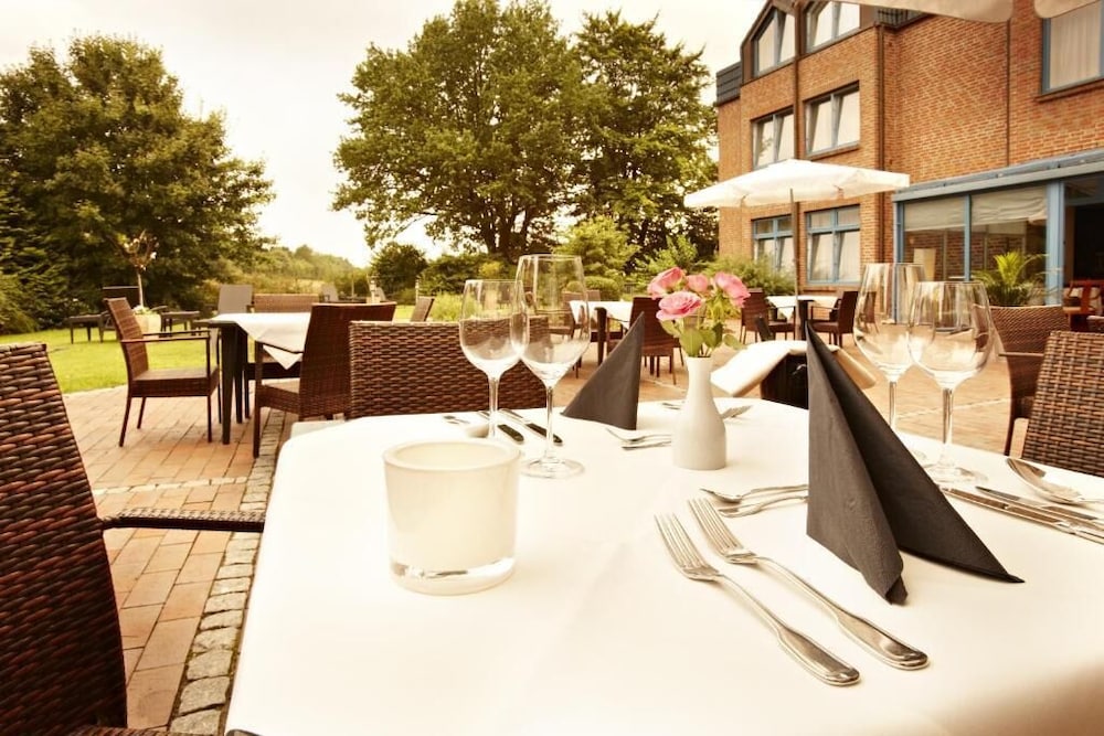 Hotel Danischer Hof Altenholz By Tulip Inn 31/45