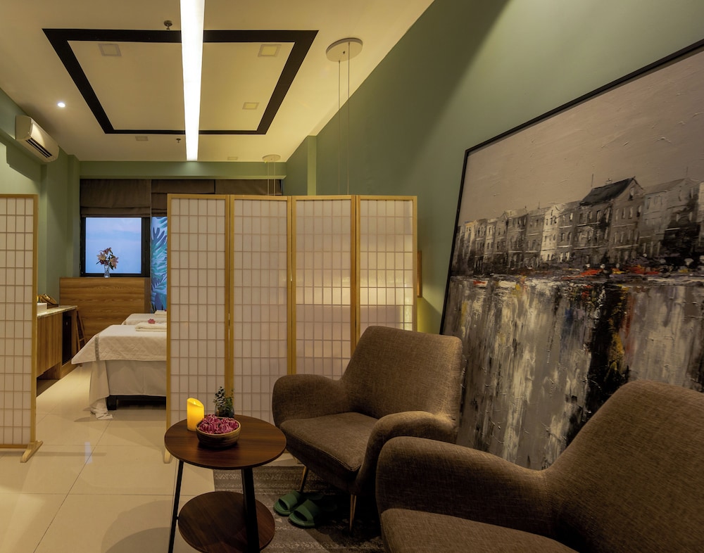The Snowbell Hotel 30/50