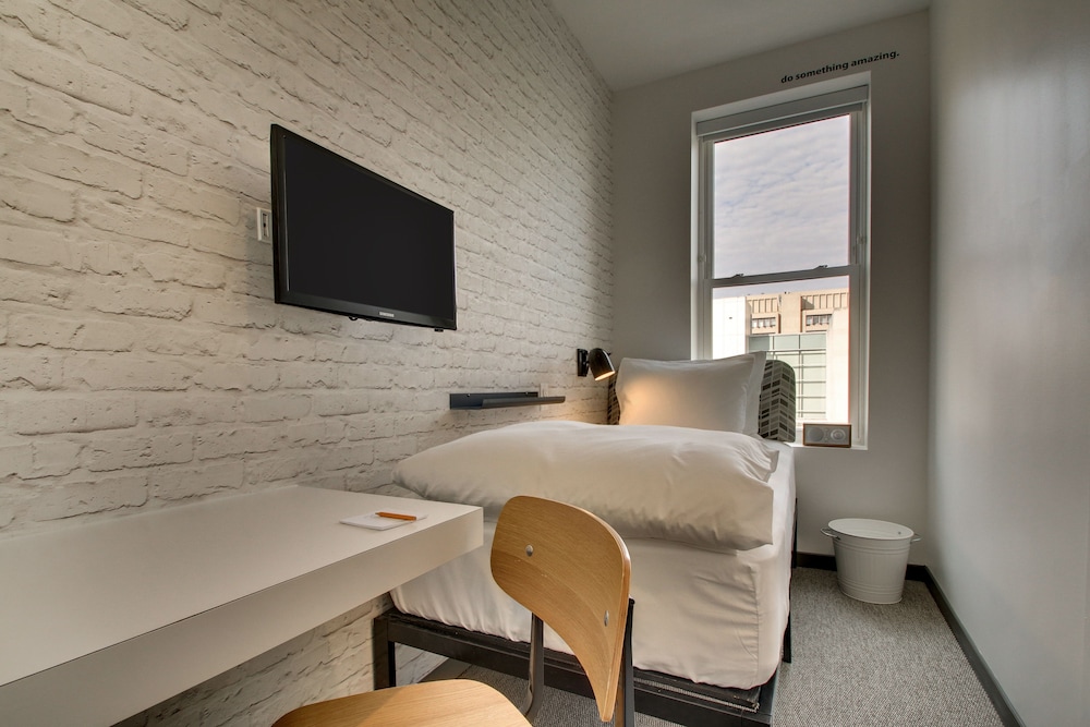 Hotel Hive 66/71