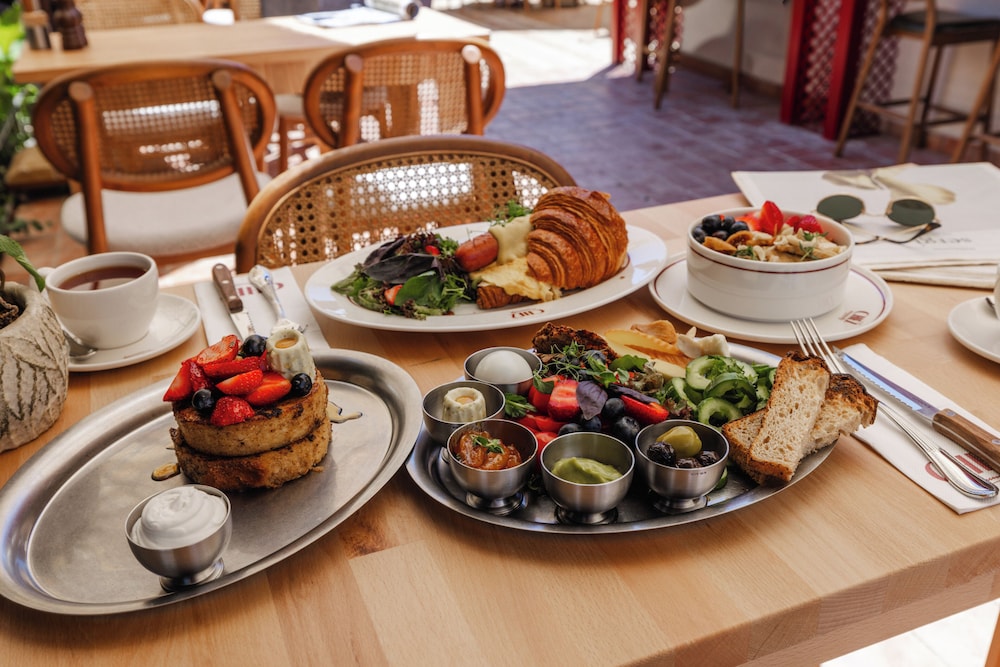 Akkent Garden Hotel 53/63