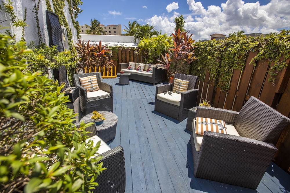 Hollywood Beach Suites Hostel Hotel 51/75