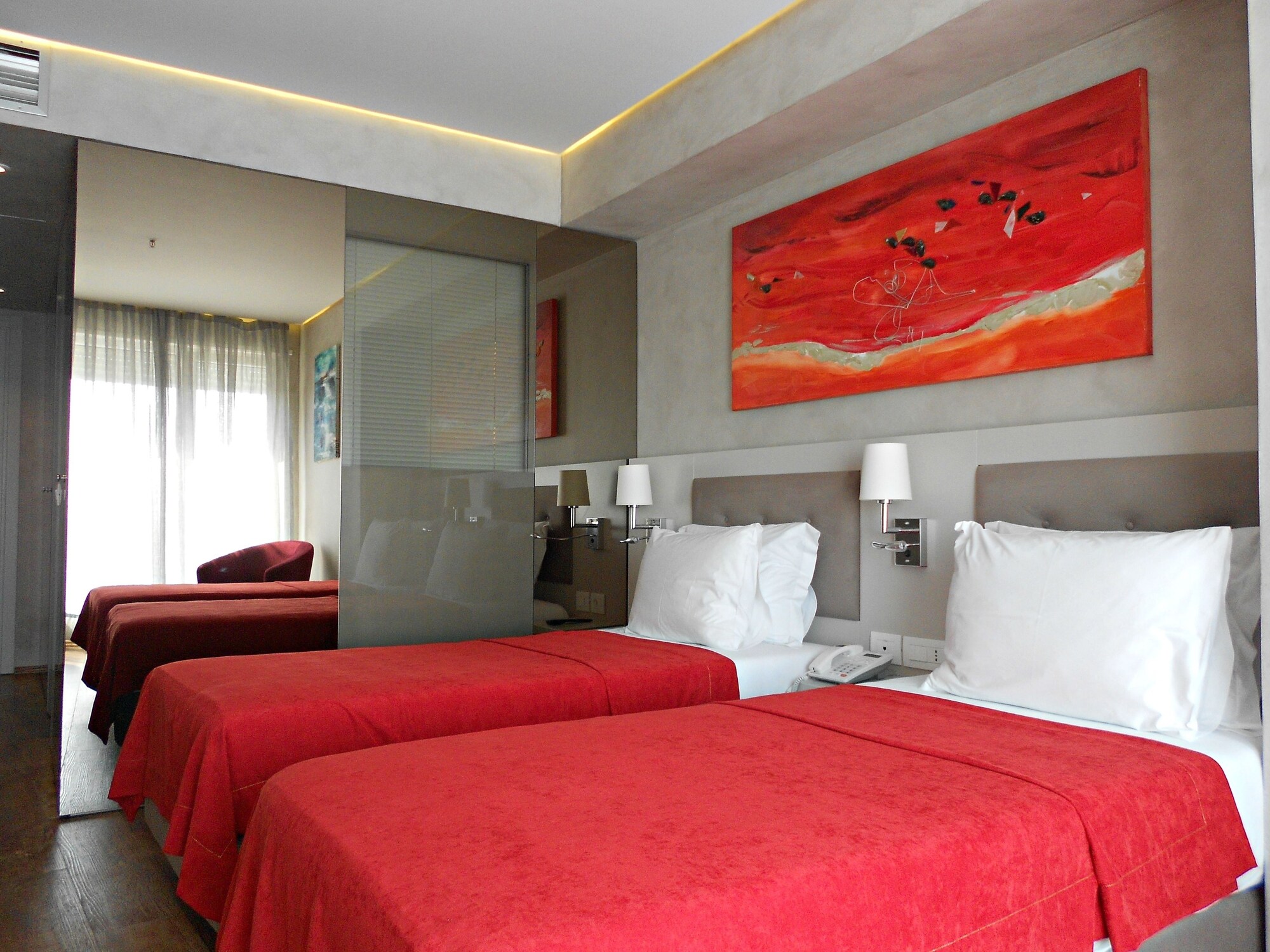 PANORAMIC, TWIN BEDS, SEA VIEW