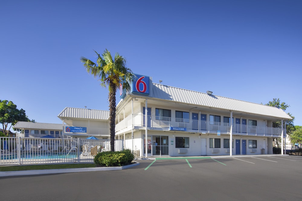 Motel6 Woodland, CA - Sacramento Airport 33/38