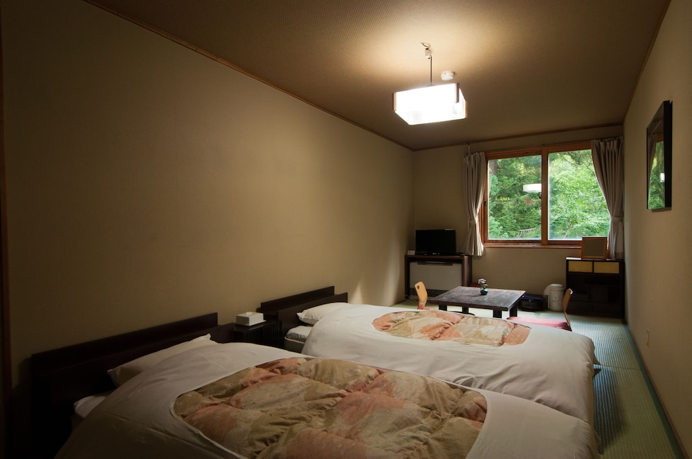 YACHI ONSEN 20/50