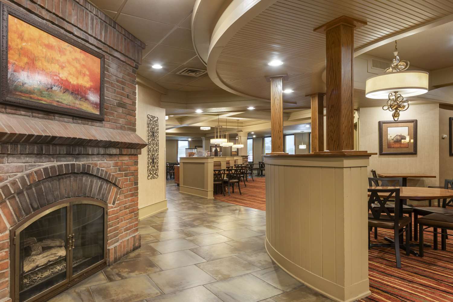 Best Western Plus Ramkota Hotel 16/21