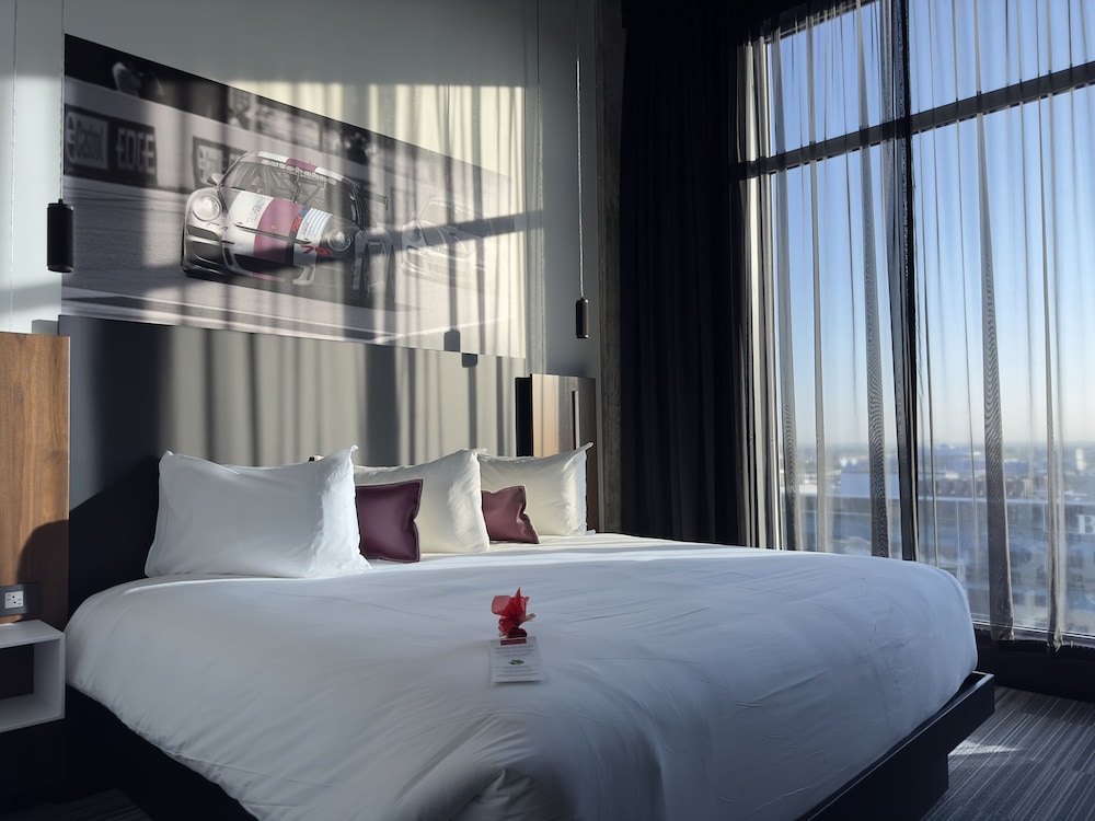 Hotel Kennedy 10/47
