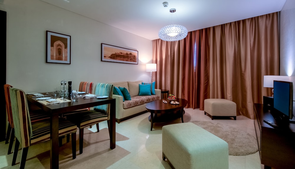 Holiday Inn Muscat al Seeb by IHG 42/73