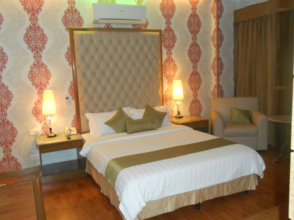 Hotel Swiss Garden 16/46