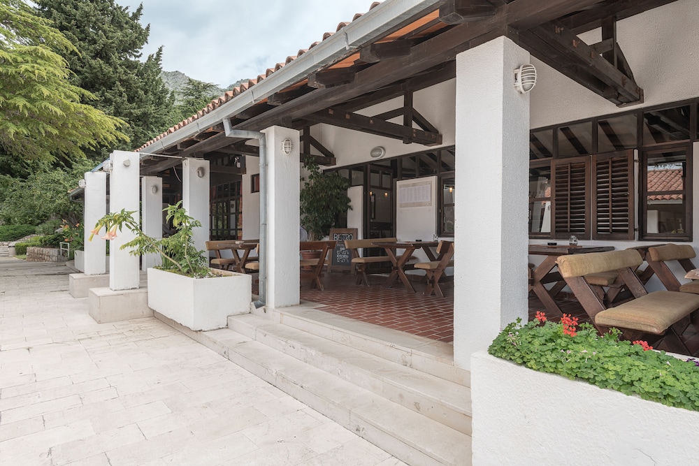 Villas Plat in ZUPA DUBROVACKA