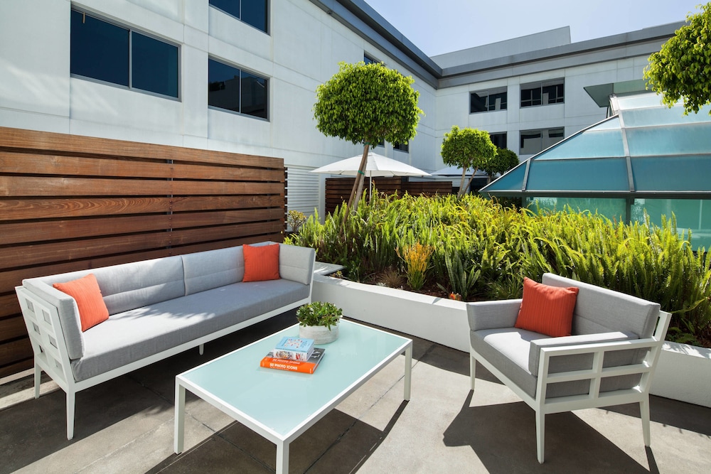 Sls Hotel A Luxury Collection Hotel Beverly Hills 31/41