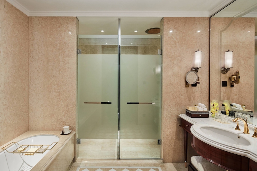 The Ritz-Carlton Pune 12/55