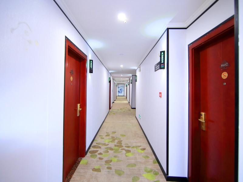 GreenTree Inn Wuxi Jiangyin Xinqiao Taoxin Road Express Hotel photo3