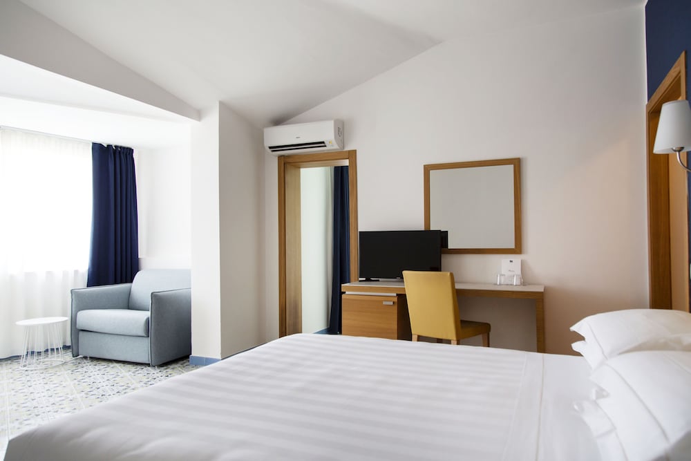 Grand Hotel 27/64