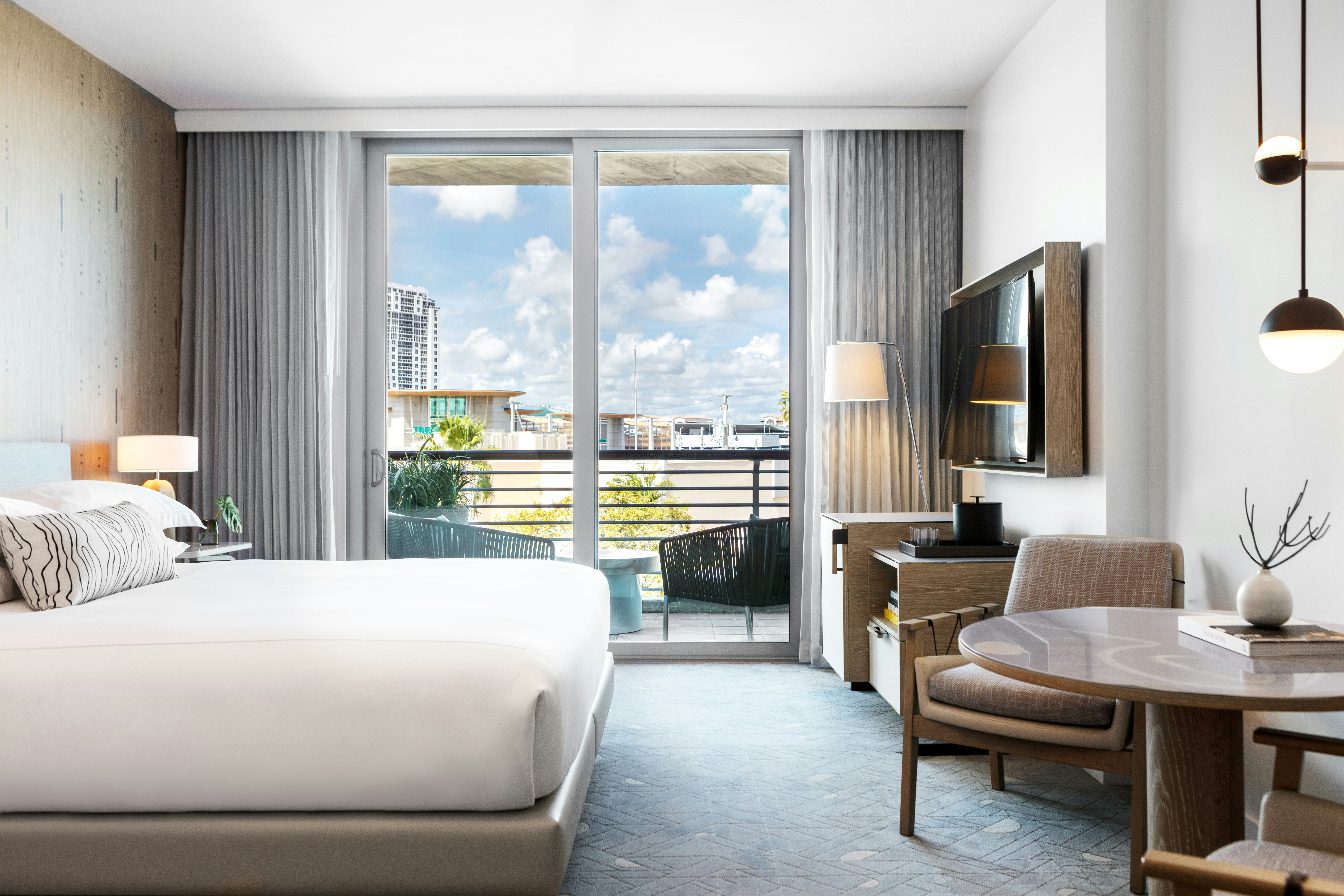 Premium, Double Bed, Balcony