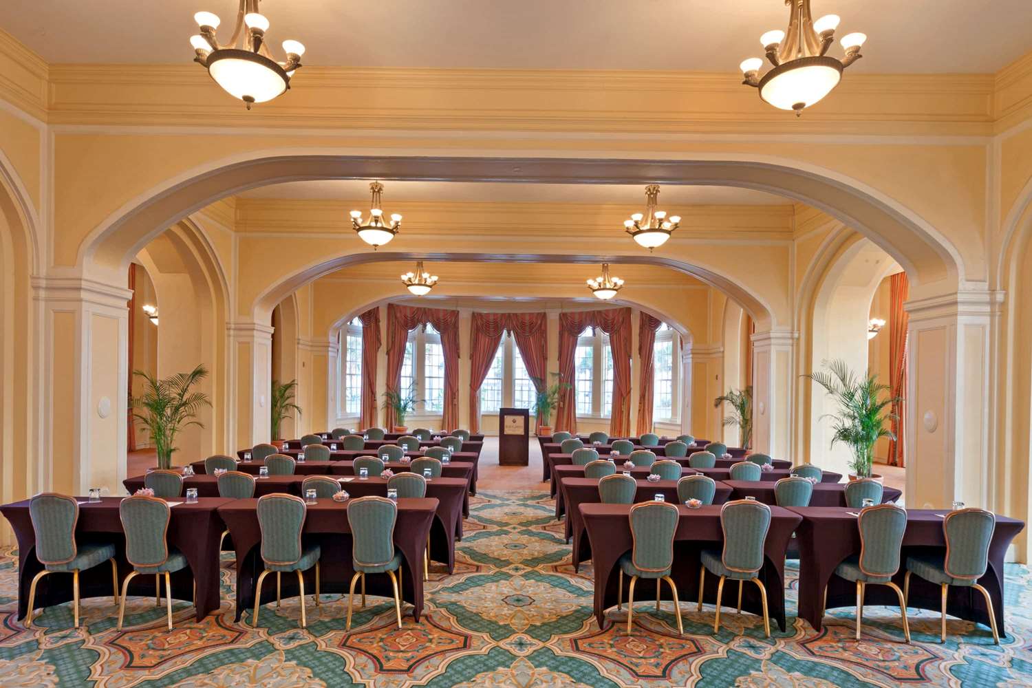 Grand Galvez Resort, Autograph Collection 53/62