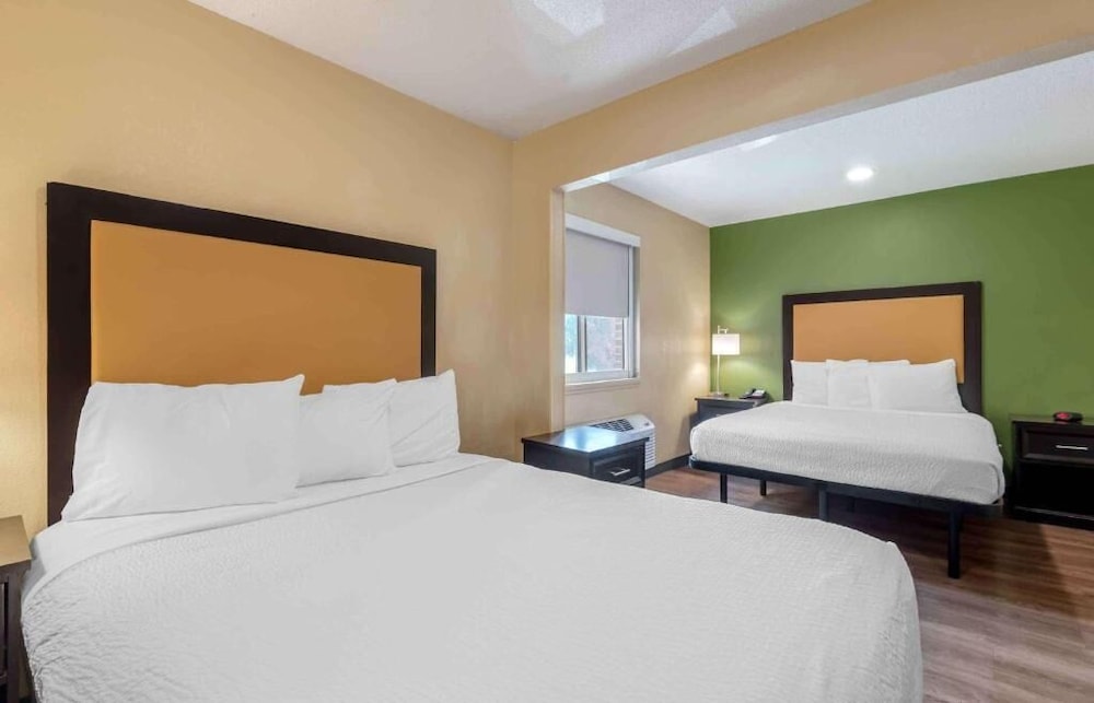 Room at Studio6 Suites Charlotte, NC - Tyvola Rd/Executive Park, CHARLOTTE - NC