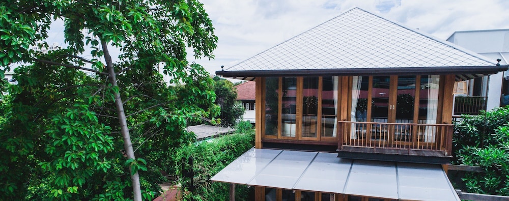 CHANN BANGKOK-NOI 4/50
