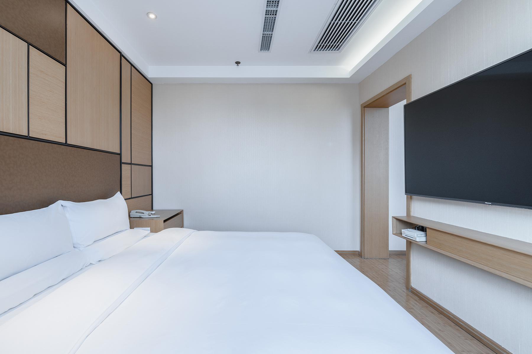 Ji Hotel (Shanghai Zhoupu Wanda Plaza) 11/41