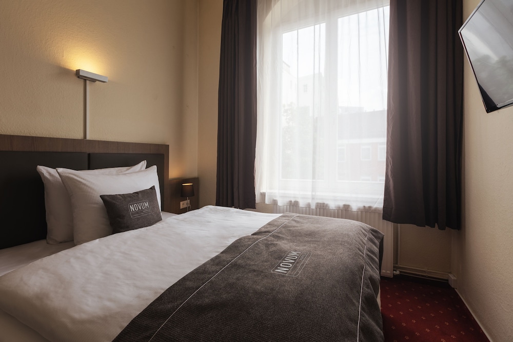 Hotel Holstenwall 14/45