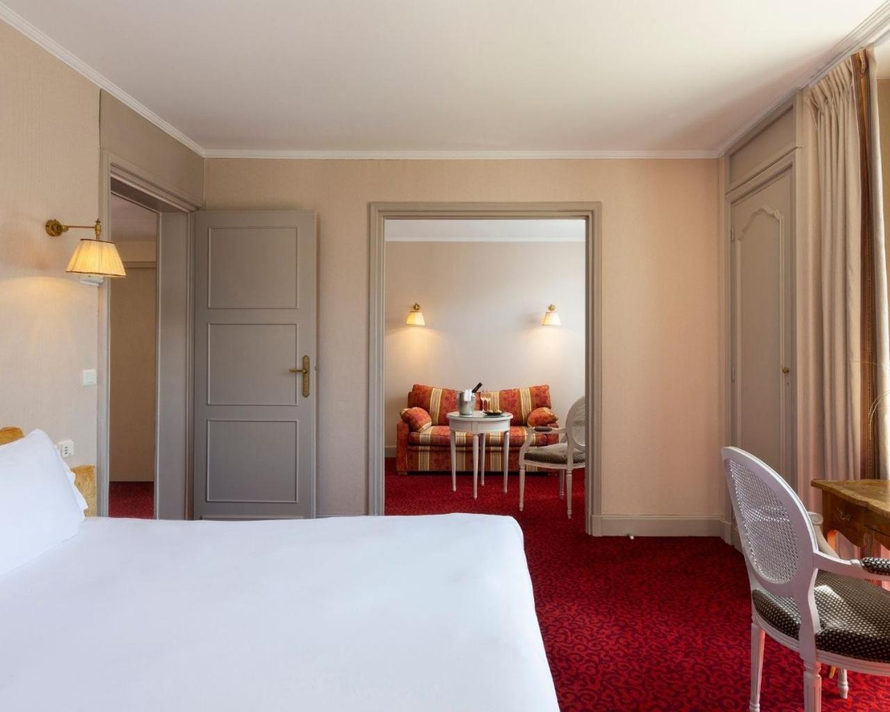 Casino, Junior Suite, Balcony