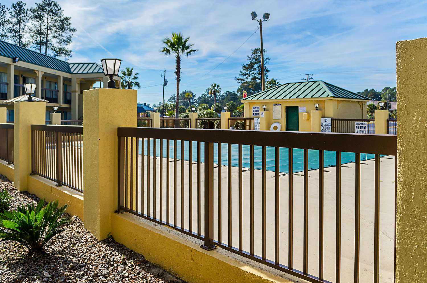 Econo Lodge Inn & Suites Hardeeville-I-95 2/59