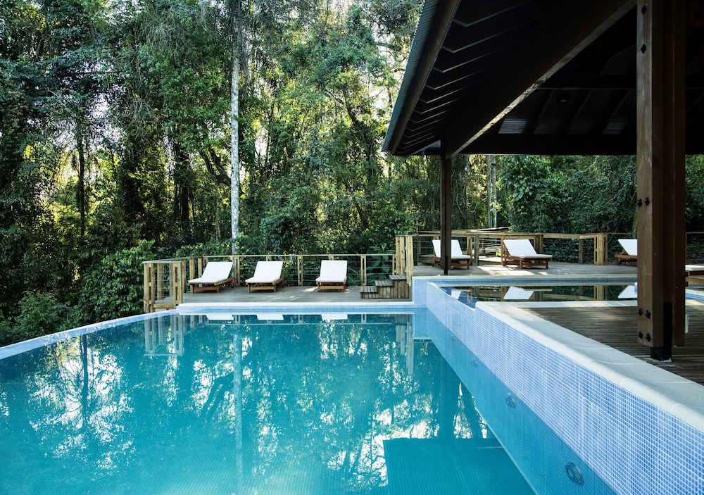 Mocona Virgin Lodge By Don 4/36