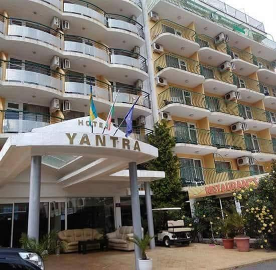Hotel Yantra 4/21