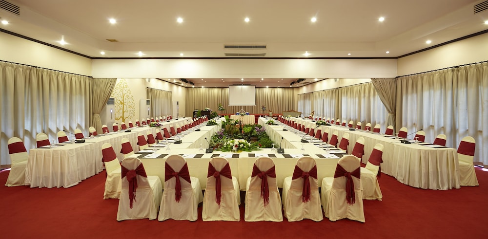 Santi Resort Spa 24/46
