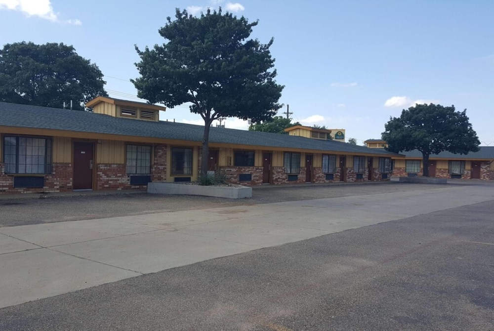 Travelodge by Wyndham Lubbock 30/32