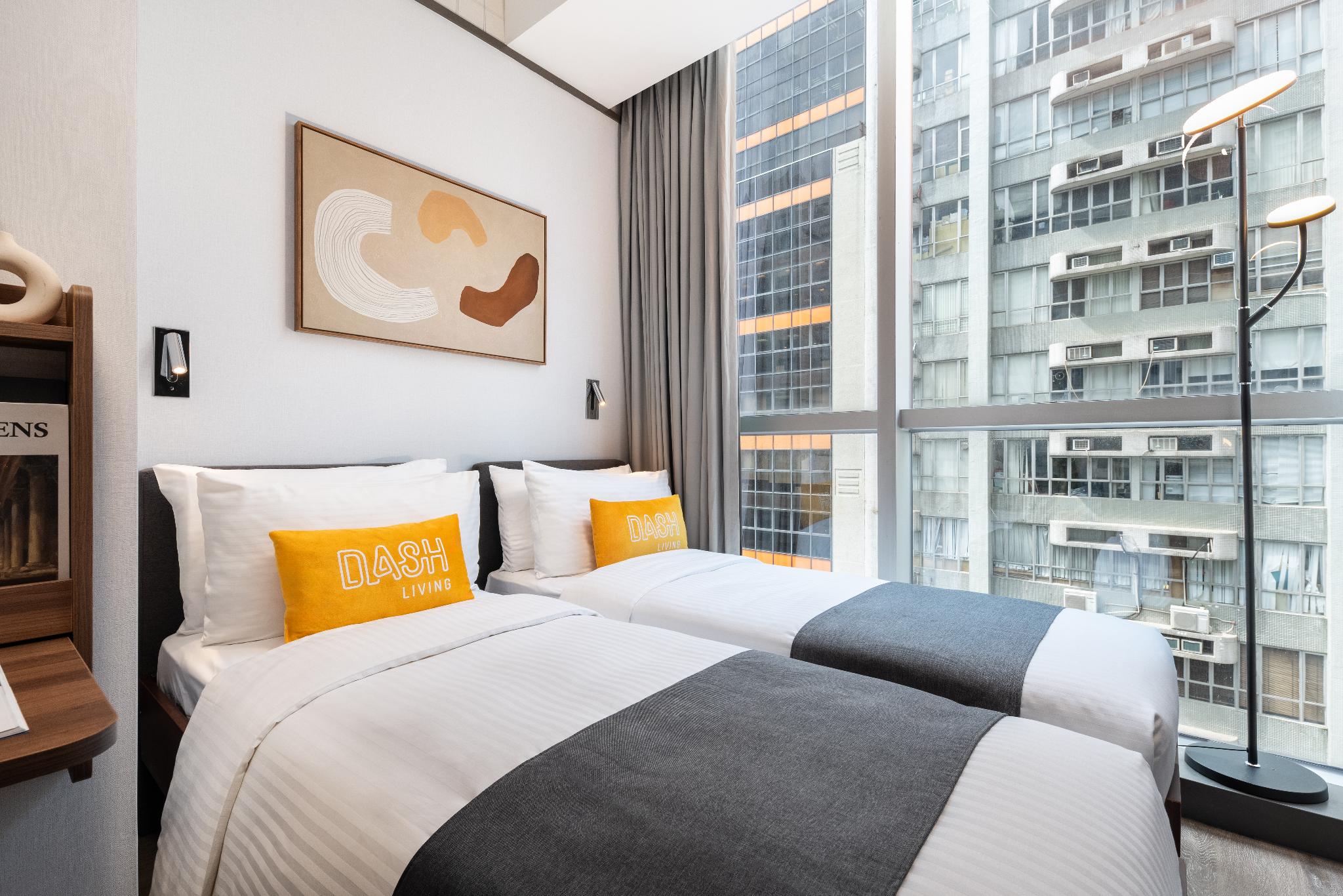 Hollywood, Superior, Twin Beds