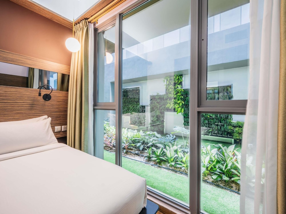 ROOM, DOUBLE BED, GARDEN VIEW