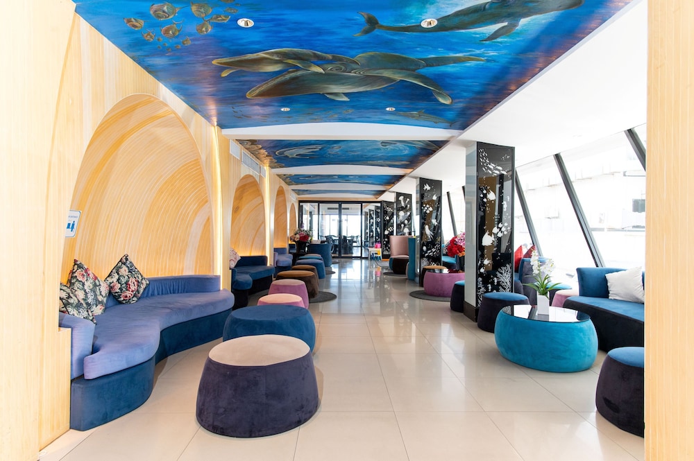 Rodina Beach Hotel 53/74