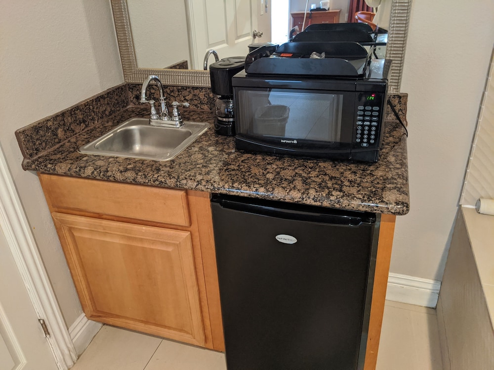 Ramada Limited Redondo Beach 40/45