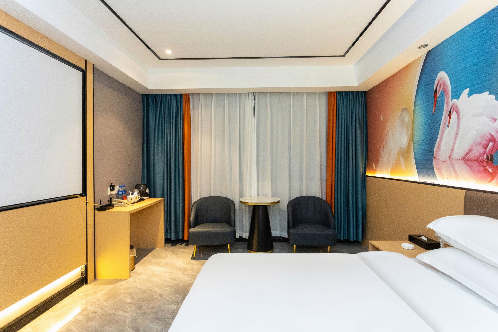 Vienna International Hotel (Shantou Chenghai Waisha Bridge) 9/20