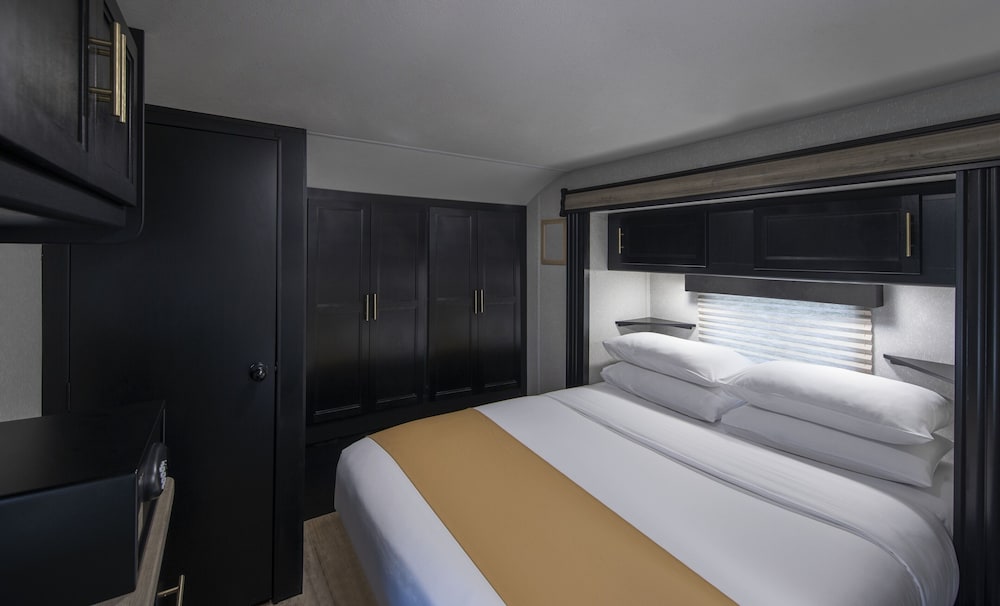 Hatta Damani Lodges Resort 12/50