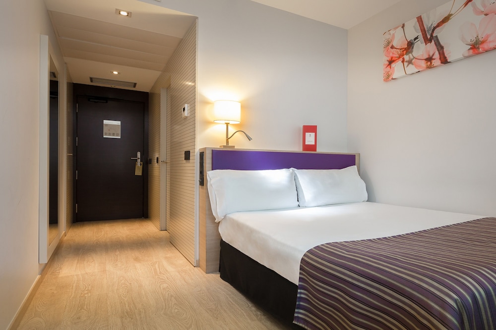 Exe Moncloa Hotel 7/70